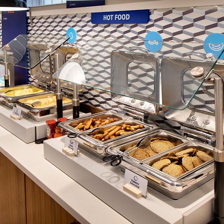 Holiday Inn Express & Suites S Lake Buena Vista By Ihg Kissimmee Bagian luar foto