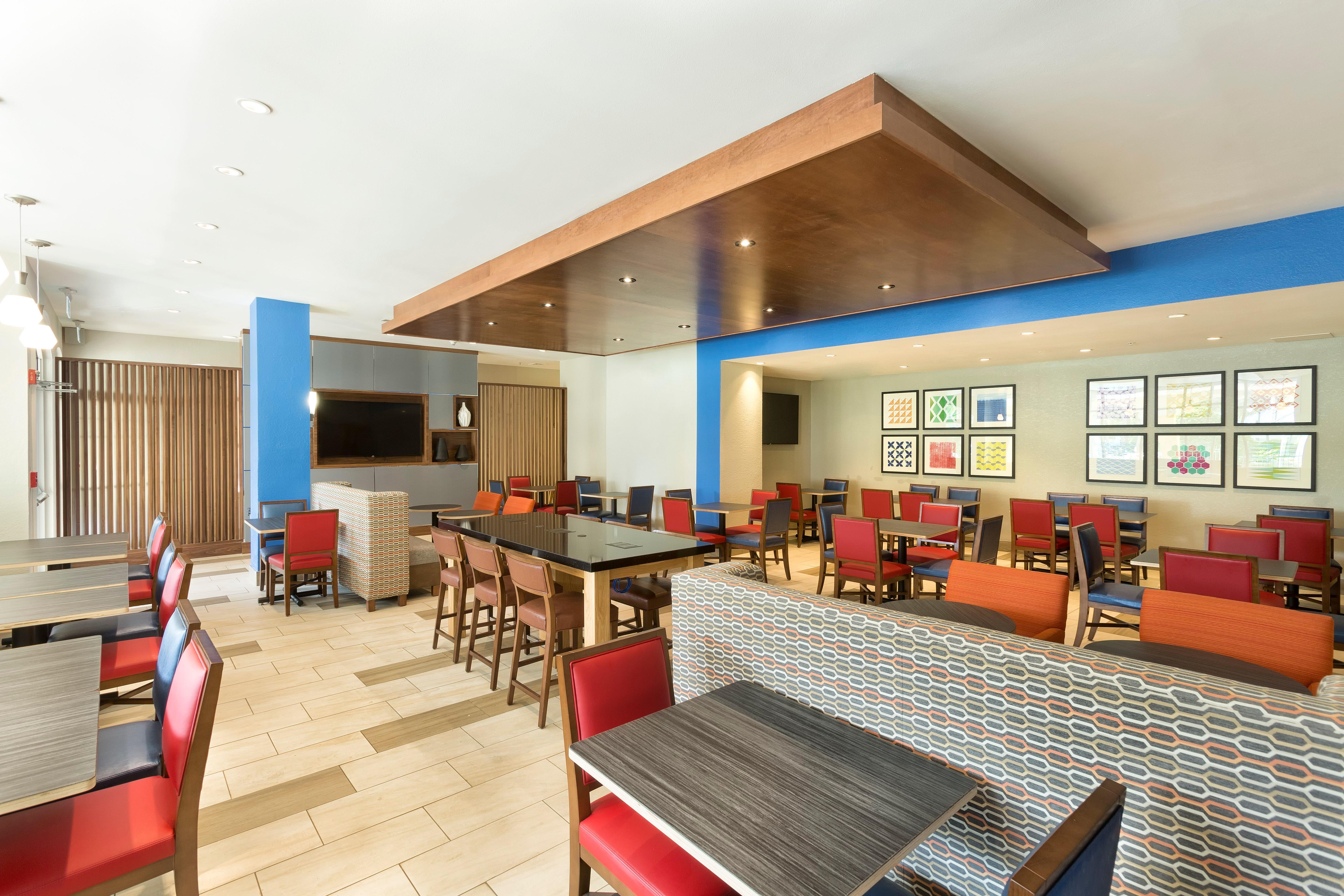 Holiday Inn Express & Suites S Lake Buena Vista By Ihg Kissimmee Bagian luar foto
