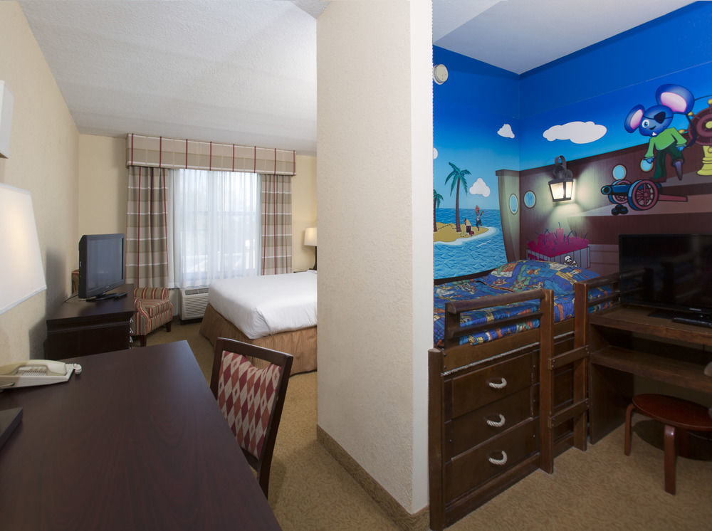Holiday Inn Express & Suites S Lake Buena Vista By Ihg Kissimmee Bagian luar foto