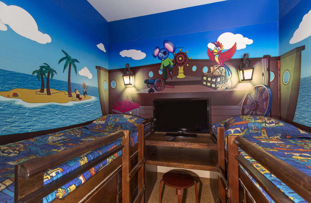 Holiday Inn Express & Suites S Lake Buena Vista By Ihg Kissimmee Bagian luar foto